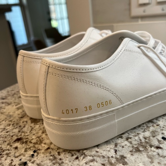 Woman by Common Projects - Picture 4 of 7